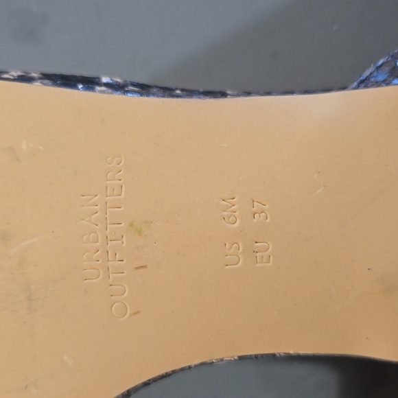 Urban Outfitters Heels - Picture 10 of 10